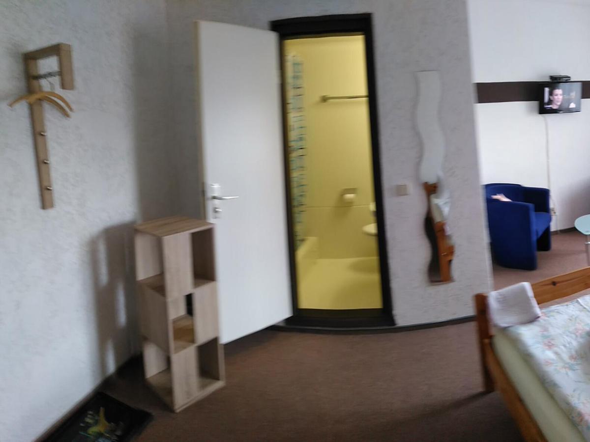 Gasthof Zur Eiche Elsteraue Exterior foto